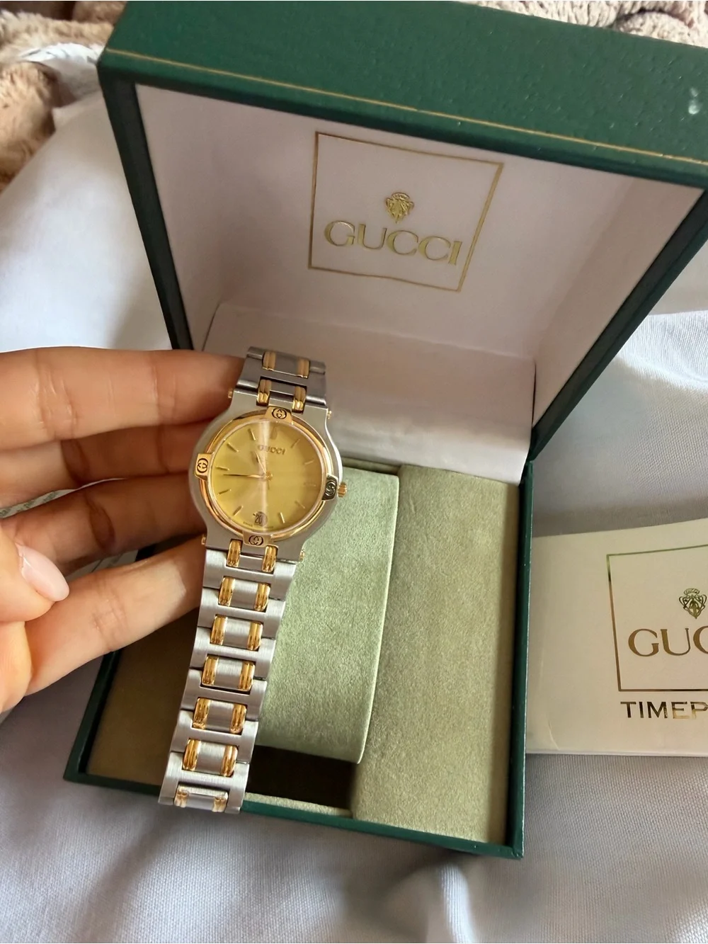 Gucci 9000M Swiss Quartz Watch 31.7mm Two-Tone | Full Bracelet | Box & Papers |
